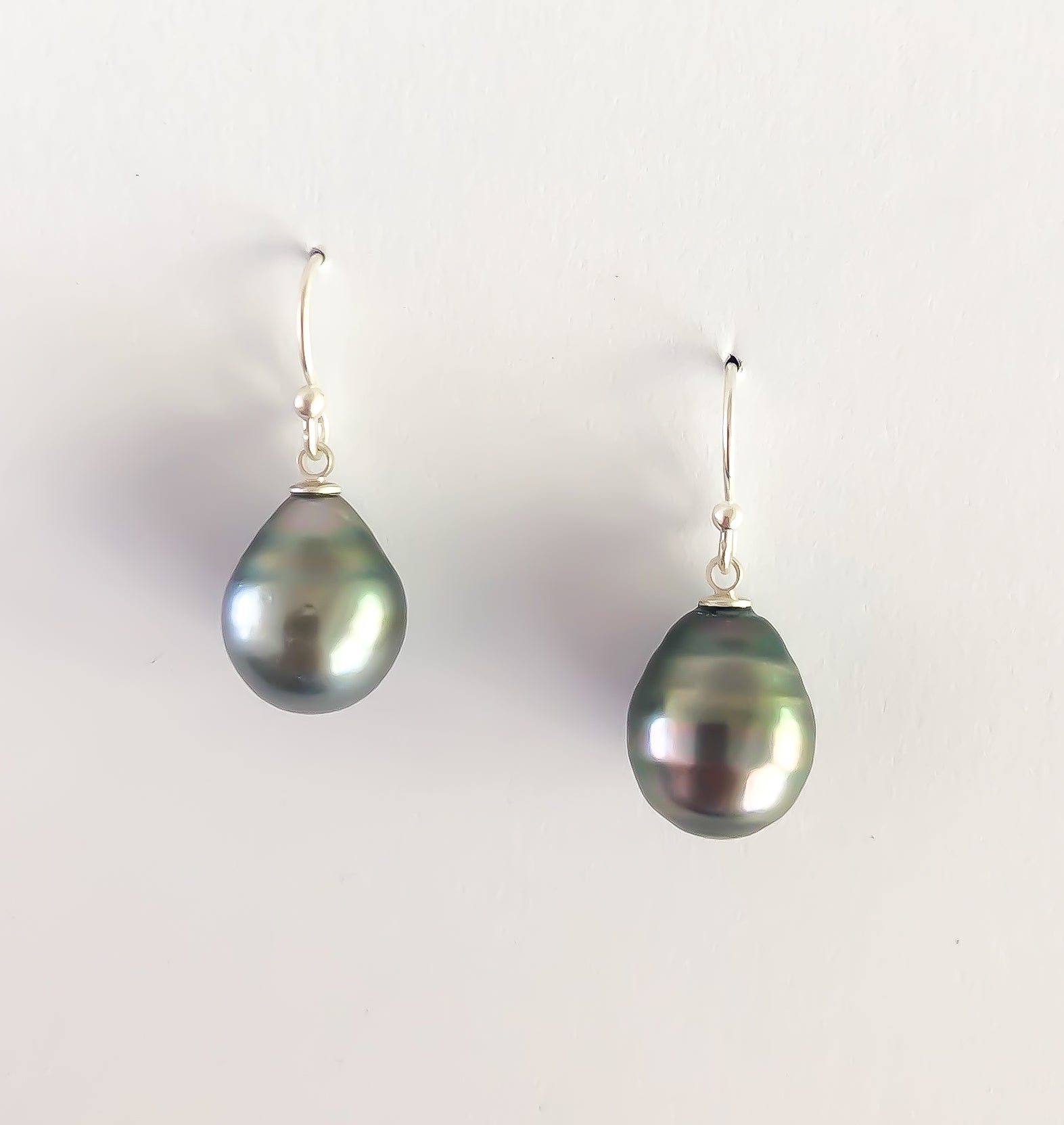 Tahitian pearl drop earrings , Tahitian pearl , Tahitian pearl earrings , Tahitian pearl jewelry , Tahitian pearl 2024 jewelry hawaii