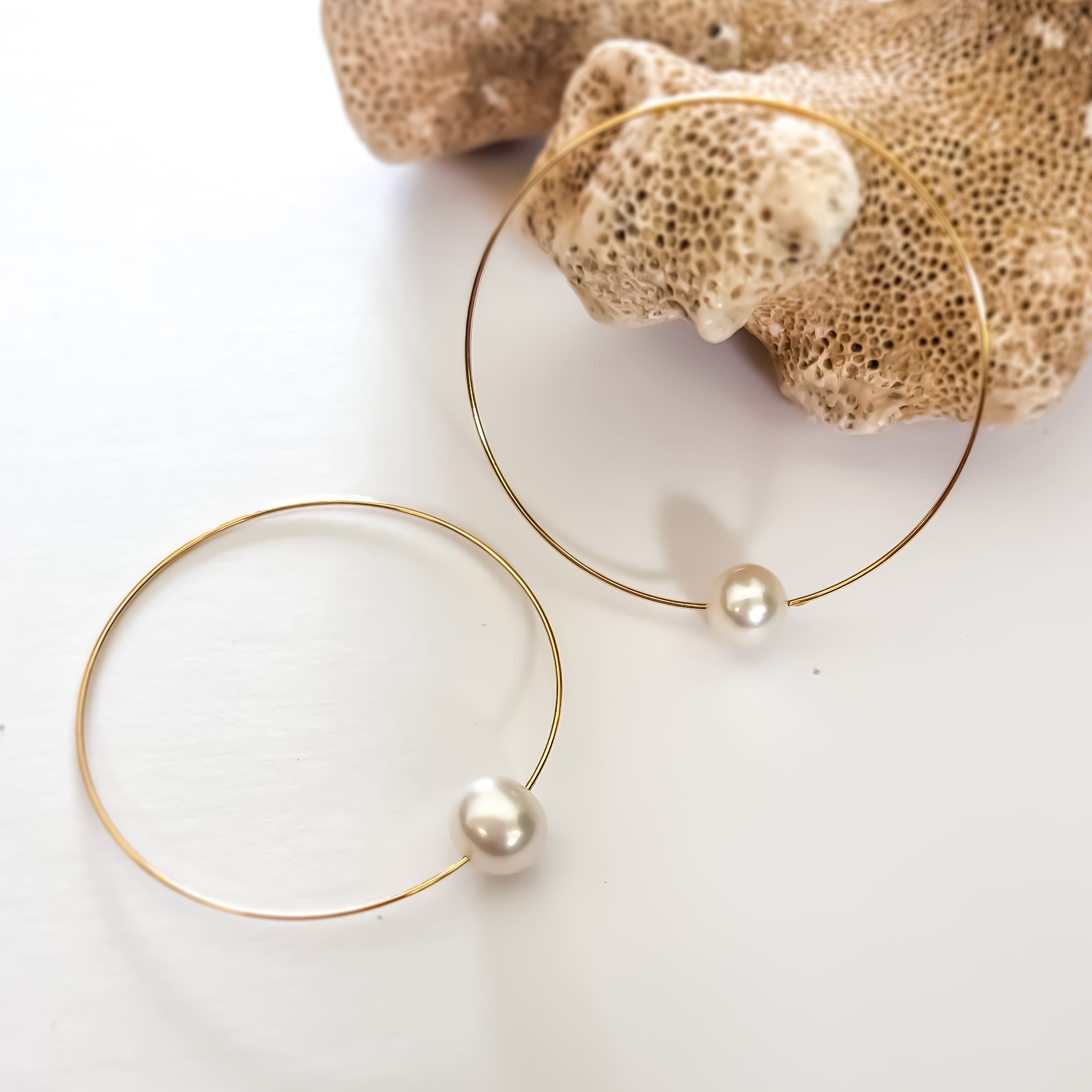 Hula hoop store earrings gold